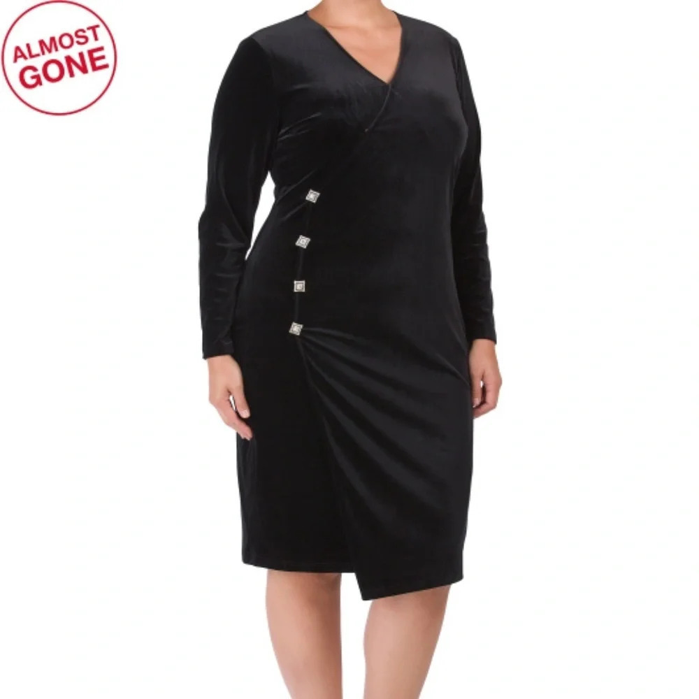 DALIA MACPHEE Plus Sexy Velvet Shine Button Dress